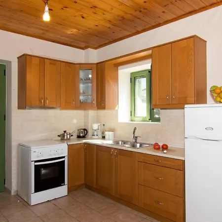Holiday home Mani Cosy View Maisonette Riglia