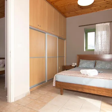 Mani Cosy View Maisonette *