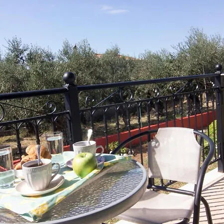 Mani Cosy View Maisonette Holiday home Riglia