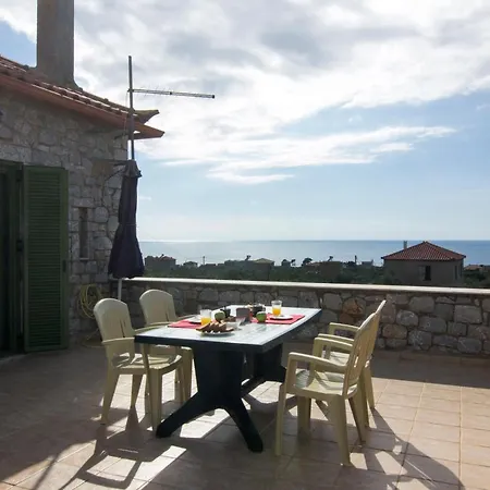 Mani Cosy View Maisonette * Riglia