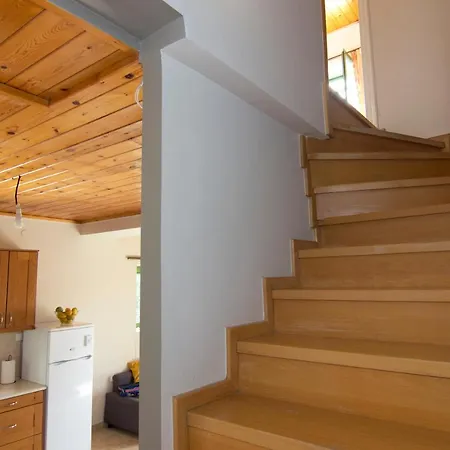 Mani Cosy View Maisonette Holiday home Riglia